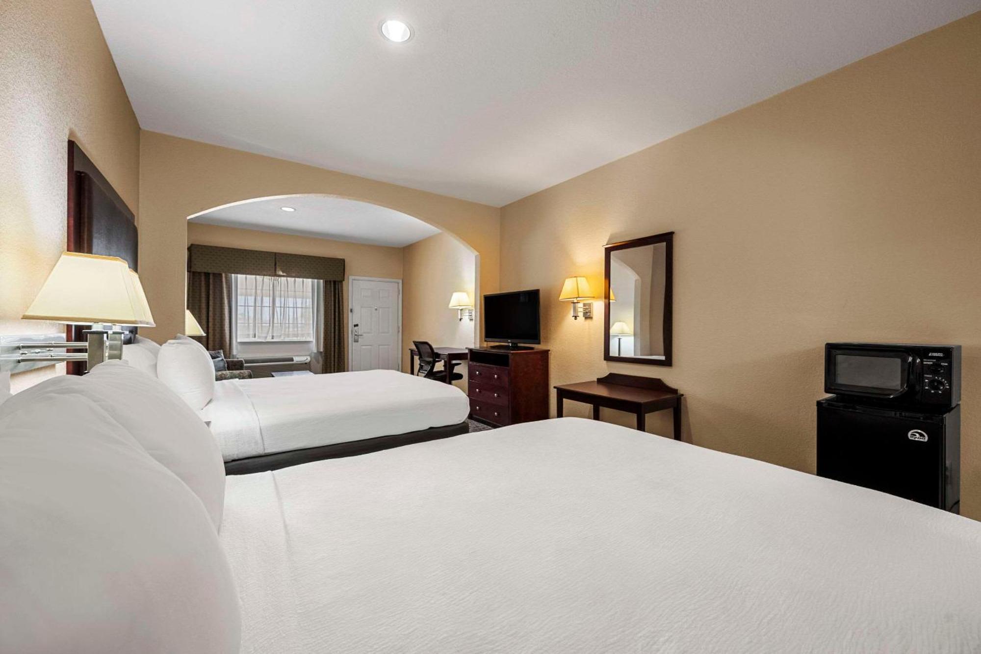 Quality Inn & Suites Cypress Bagian luar foto