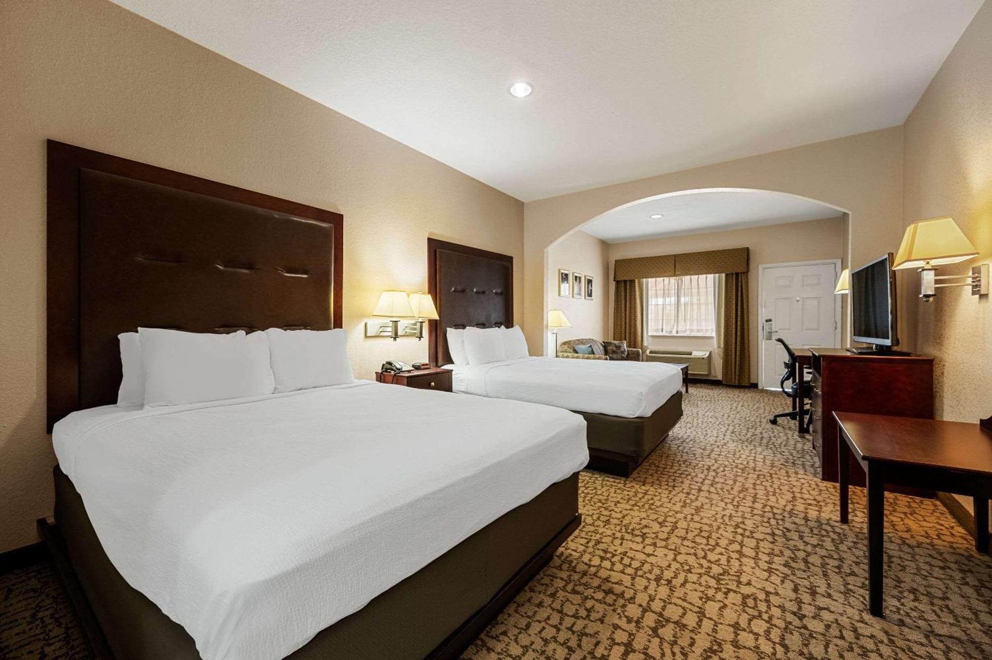 Quality Inn & Suites Cypress Bagian luar foto